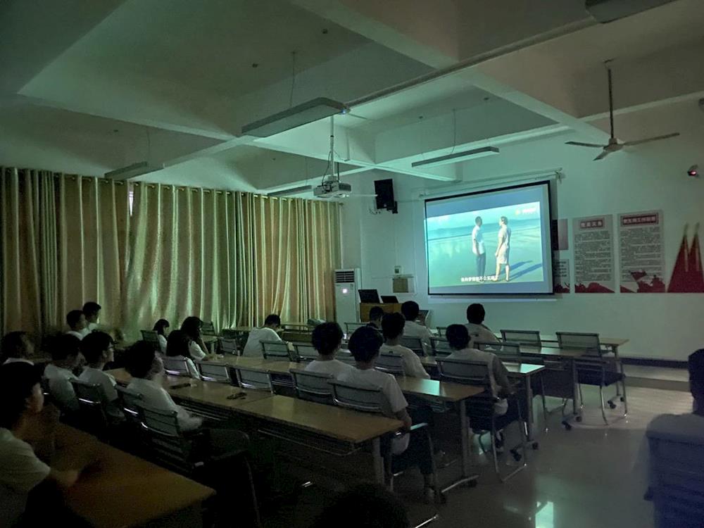 068f3ffd14b74951bbf7aefcc1ece268.jpg 068f3ffd14b74951bbf7aefcc1ece268.jpg