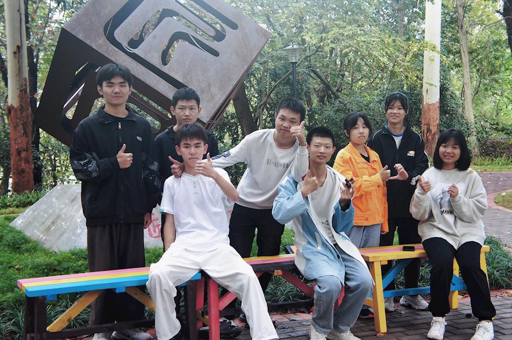 0b08ae5a8eaa49df94837e31e5cc0b9b.jpg 0b08ae5a8eaa49df94837e31e5cc0b9b.jpg