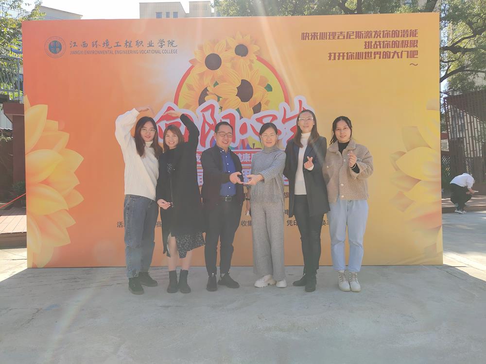 3fd7da29735042a899272df1c9da40ed.jpg 3fd7da29735042a899272df1c9da40ed.jpg