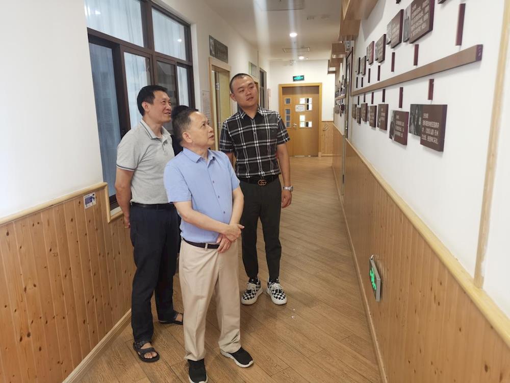 9540f9a3a6f84cba91047e013f8016ec.jpg 9540f9a3a6f84cba91047e013f8016ec.jpg