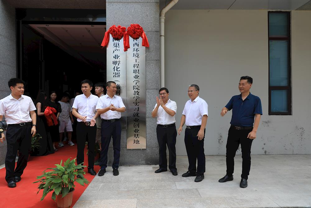 ef2e647af342404ebddc70ba2f67f689.jpg ef2e647af342404ebddc70ba2f67f689.jpg