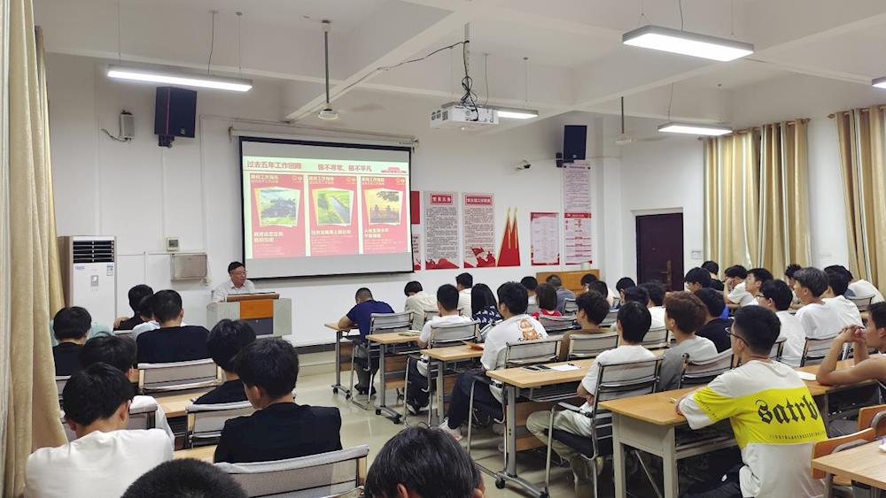 947fbe3d361a4cb5bf7fb262a2f04597.jpg 947fbe3d361a4cb5bf7fb262a2f04597.jpg