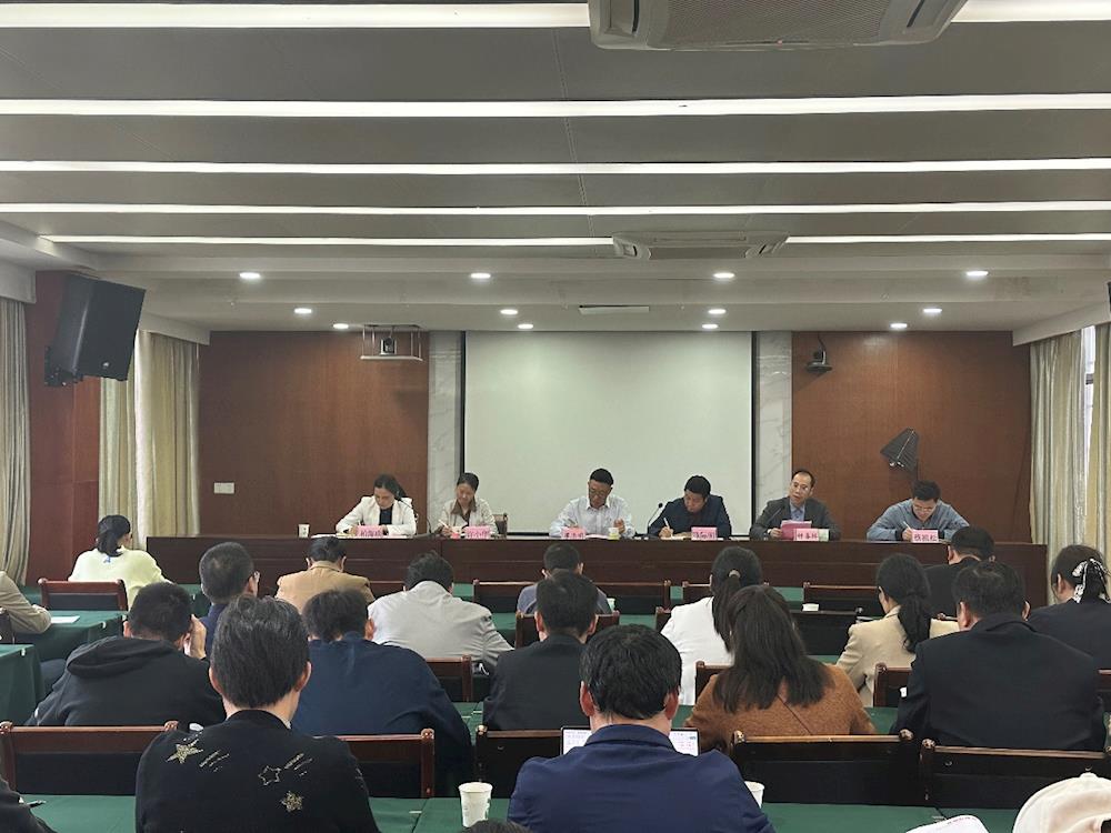 40d4b8bdd05f448e8bc47e934906f85b.jpg 40d4b8bdd05f448e8bc47e934906f85b.jpg