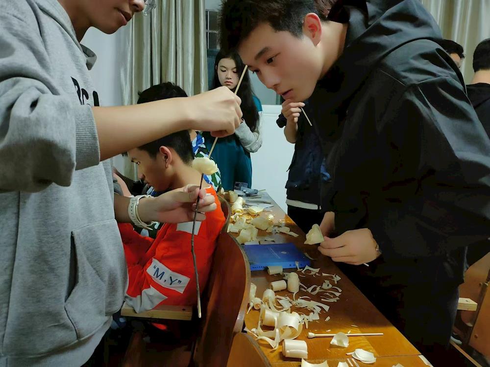 8ea4d31cb6824aa8ba0e87655425f5ad.jpg 8ea4d31cb6824aa8ba0e87655425f5ad.jpg