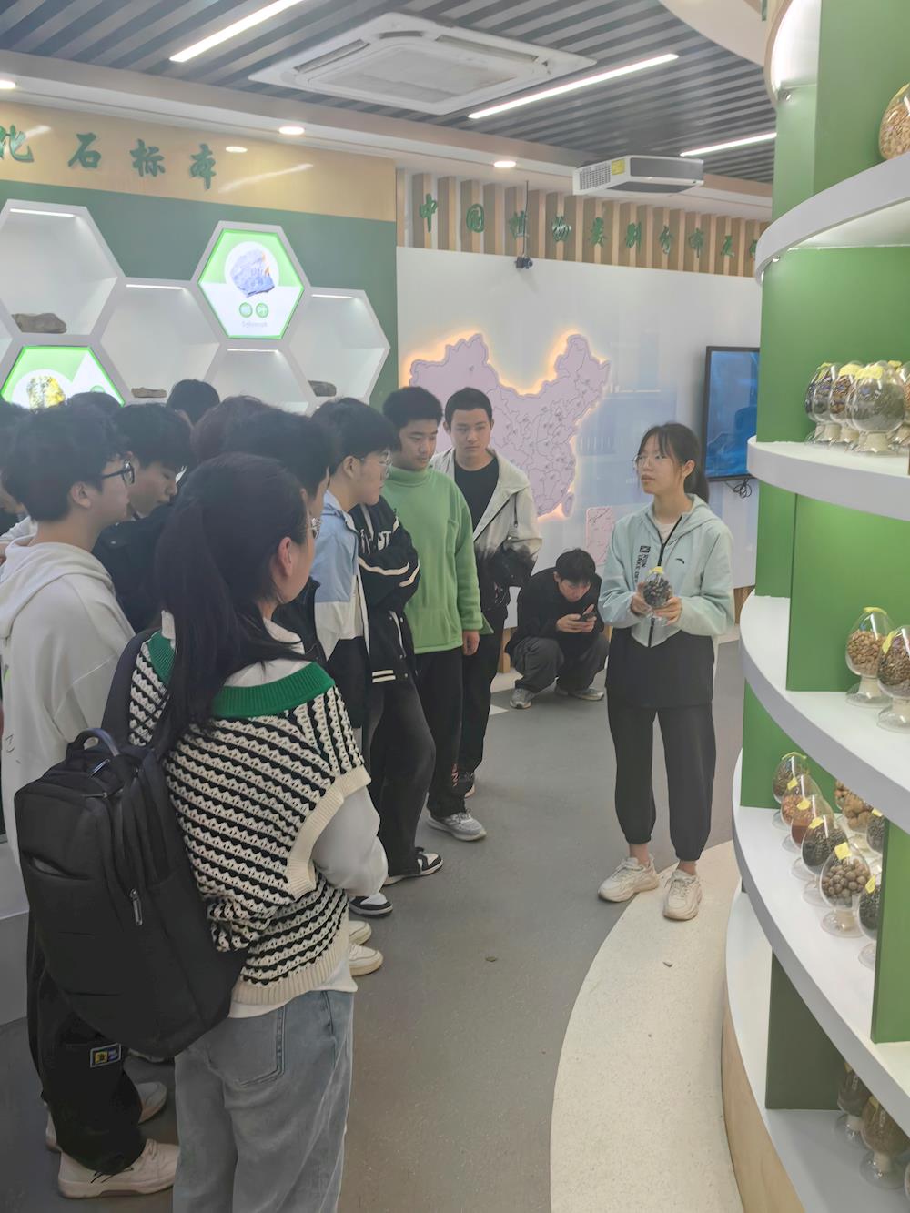 32b12b43b54244059176ac746795cfce.jpg 32b12b43b54244059176ac746795cfce.jpg