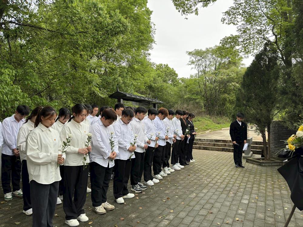 4542b934543b46d9a7cf0f27d70b25af.jpg 4542b934543b46d9a7cf0f27d70b25af.jpg