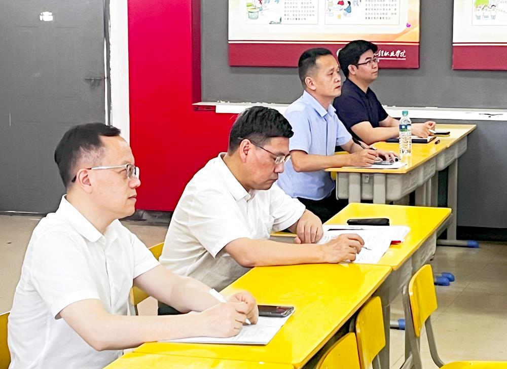 93b37b171ff14ffd93506bc3ad3d959c.jpg 93b37b171ff14ffd93506bc3ad3d959c.jpg