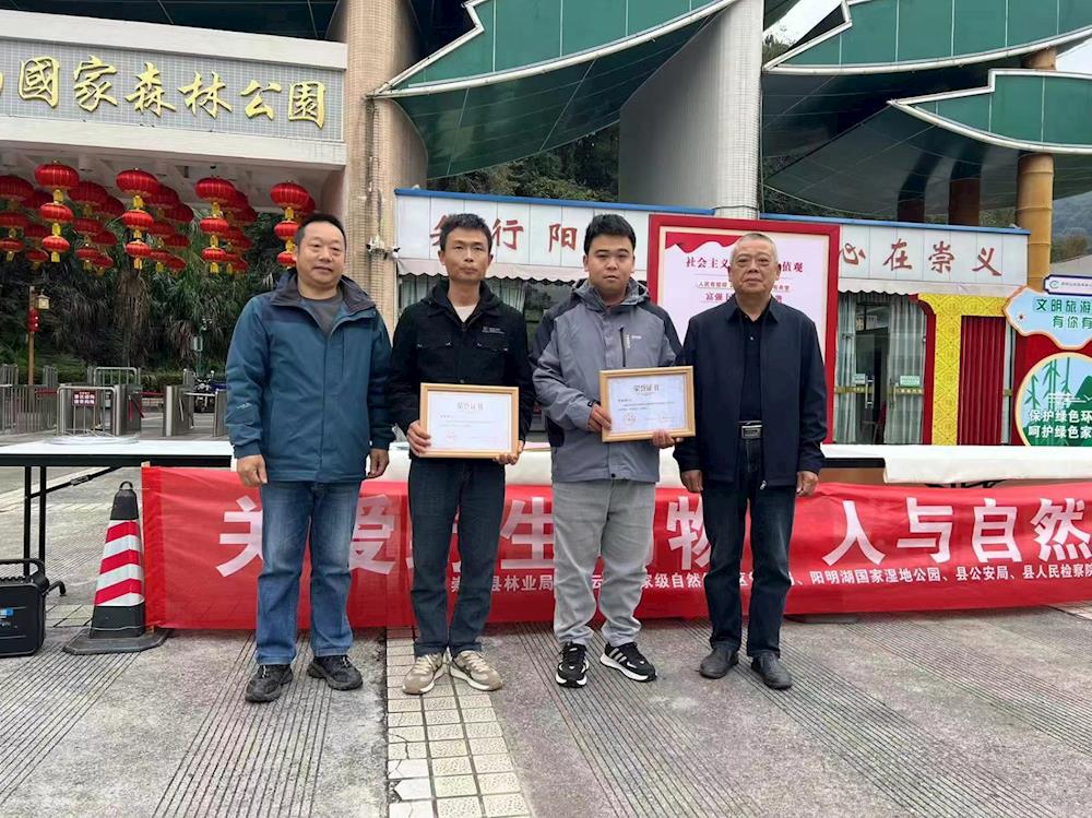 244067209dc347d586459c6009861f31.jpg 244067209dc347d586459c6009861f31.jpg