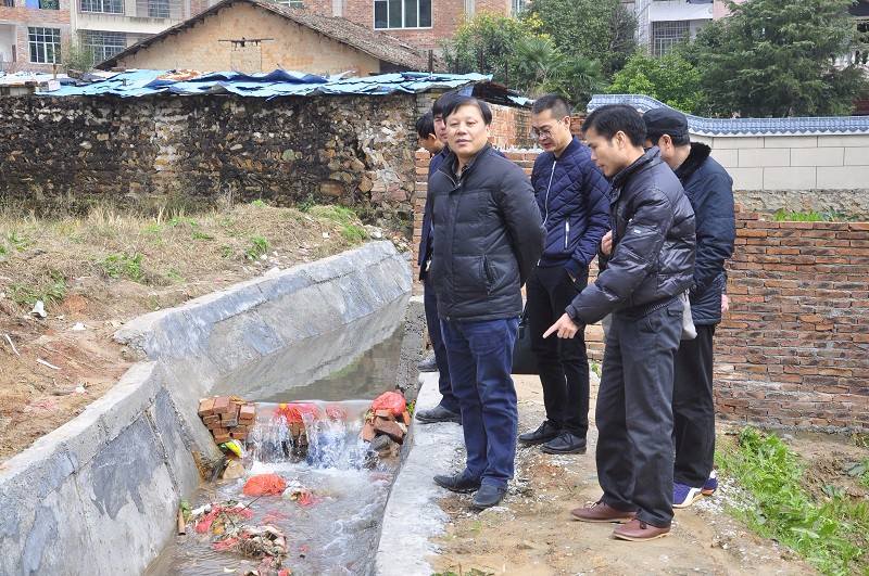 民生工程——乡镇水渠修建1.JPG