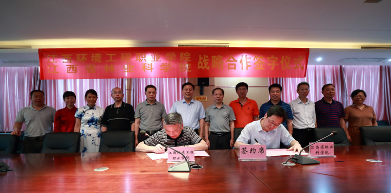 汪志如（摄影）_副本.jpg