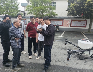 低空经济学院开展无人机植保技能科技下乡活动