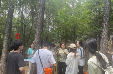 现代林业学院成功举办了第十九届“森林碳汇调查”赛项