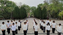 旅游与外语学院组织入党积极分子参观革命烈士纪念馆