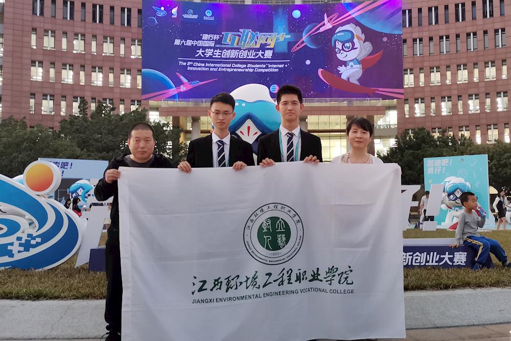 05acf056c3fe410da836f52d186ae1e7.jpg