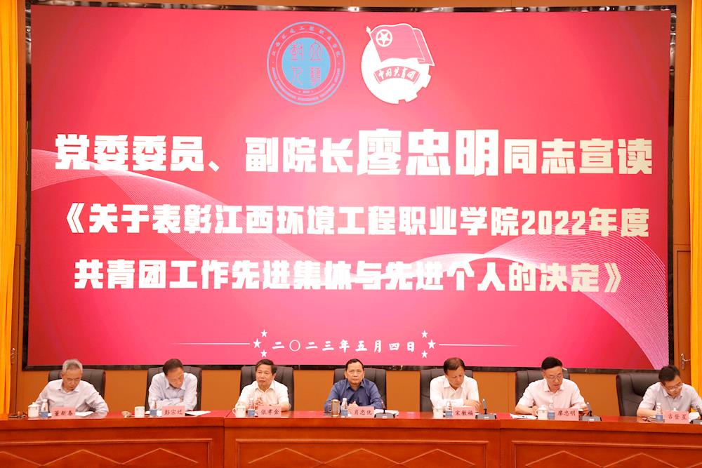 52e4cb411ed14d8fae35b14cb8f8d294.JPG 52e4cb411ed14d8fae35b14cb8f8d294.JPG