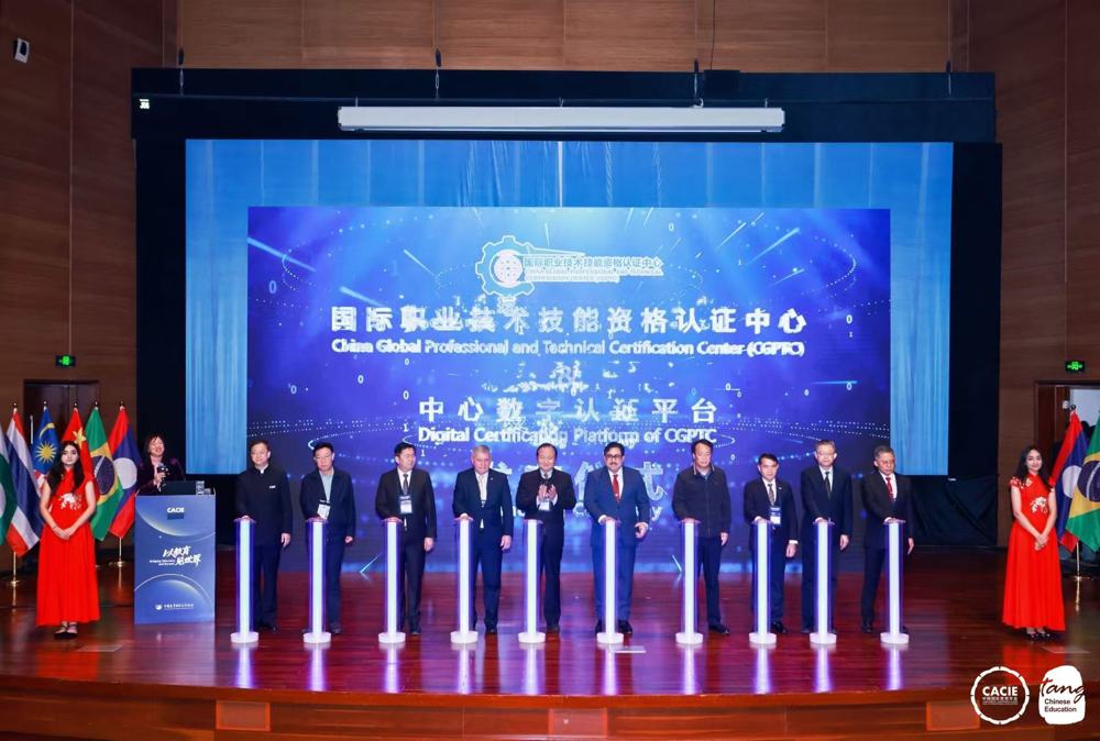 相关照片 (3)