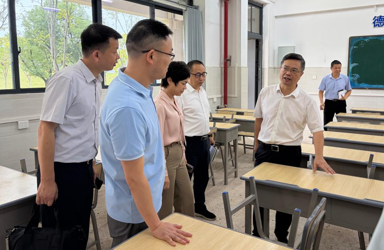 党委书记钟传宇到龙南产业学院调研指导新学期开学工作
