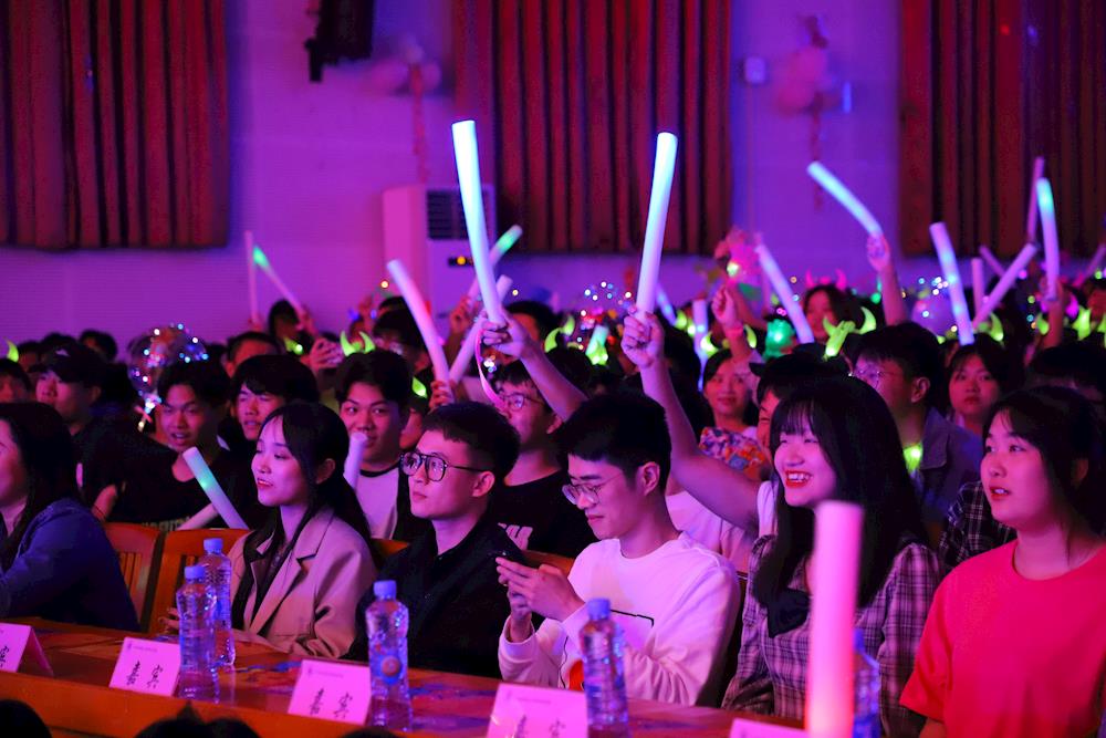 8ae4147149a9409d9d745ef243811b40.JPG 8ae4147149a9409d9d745ef243811b40.JPG