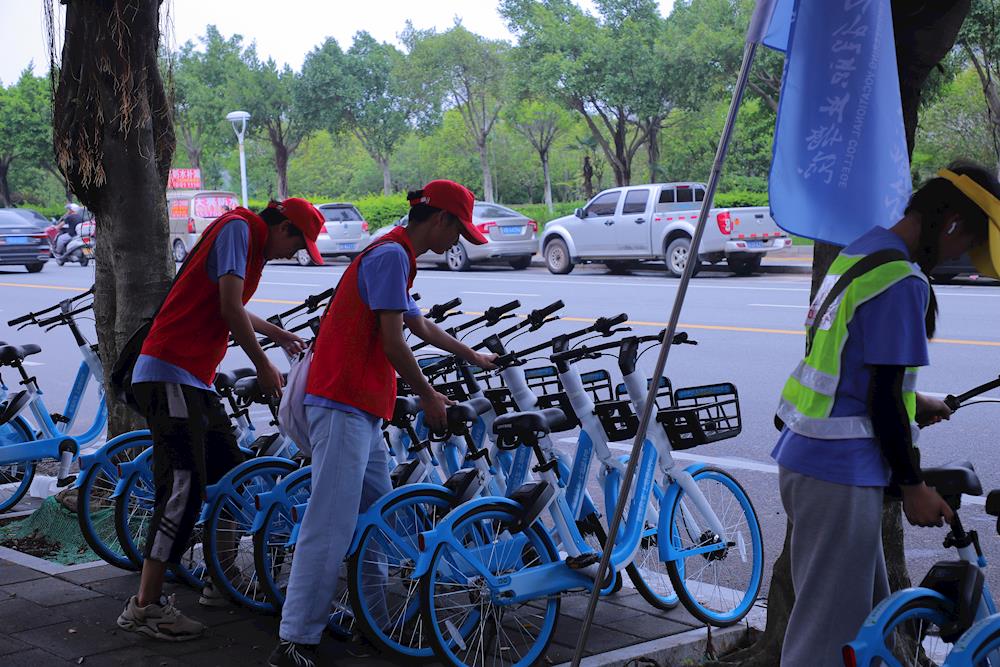 c9126219f02845e8961c3a2e38790792.JPG c9126219f02845e8961c3a2e38790792.JPG