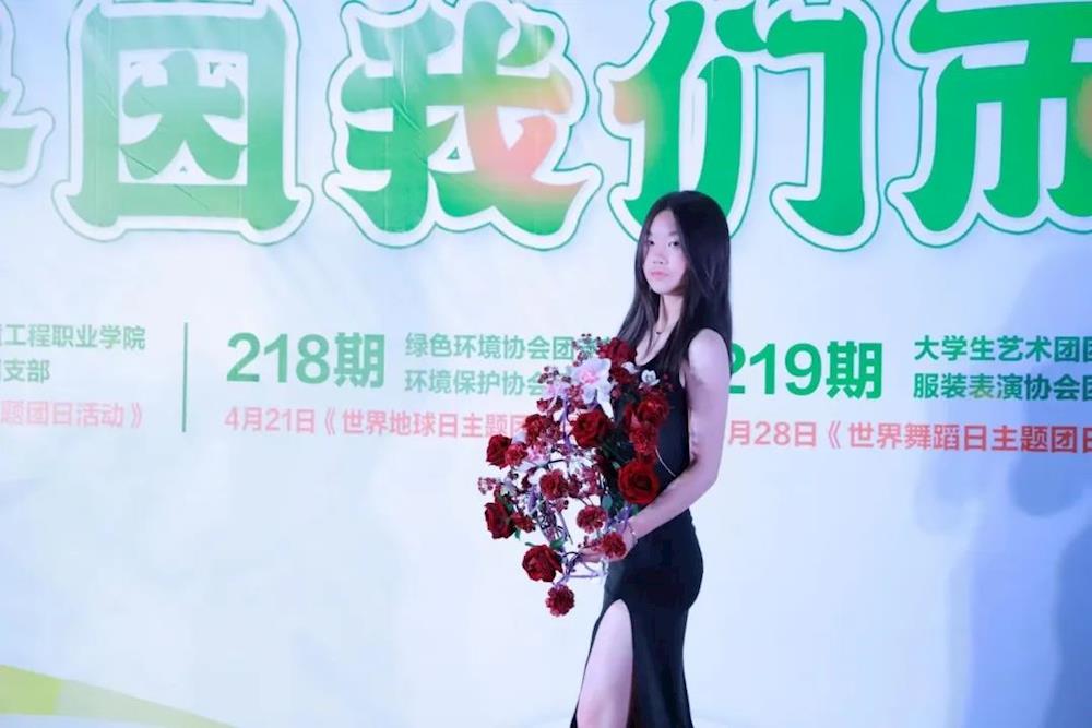 4460f5c7ee5d4f85b641b34bbb52eee4.Jpeg 4460f5c7ee5d4f85b641b34bbb52eee4.Jpeg