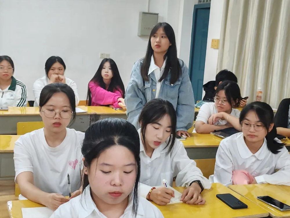 ceaeff8d7df84a40879015521b753780.png ceaeff8d7df84a40879015521b753780.png