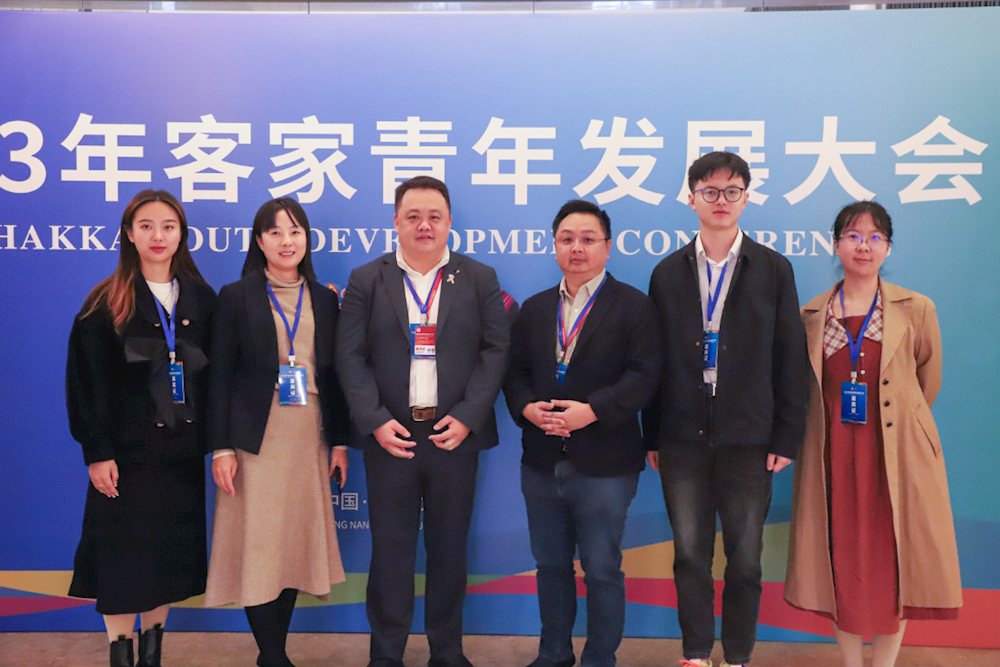 0b4b465e6d4e4febba154dfbc545dd40.png 0b4b465e6d4e4febba154dfbc545dd40.png