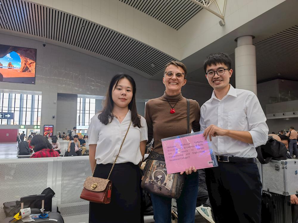 2bb4a38bd77a43ec94e804fd6c6edcc3.jpg 2bb4a38bd77a43ec94e804fd6c6edcc3.jpg